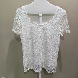 Women’s short sleeve lace top